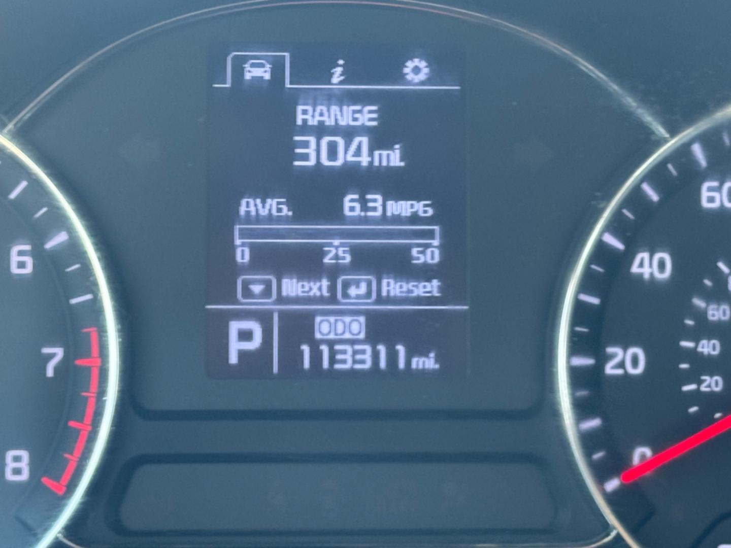 2014 grey Kia Forte (KNAFX4A86E5) , located at 2190 Hwy 95, Bullhead City, AZ, 86442, (928) 704-0060, 0.000000, 0.000000 - 2014 Kia Forte EX. 2.0 4 cylinder engine. great gas mileage. new engine with warranty. great gas mileage. brand new tires. financing available. super clean. bluetooth, backup sensors. keyless entry. satellite radio. buy here pay here. in house financing . we finance. only at Dunton Motors. - Photo#10
